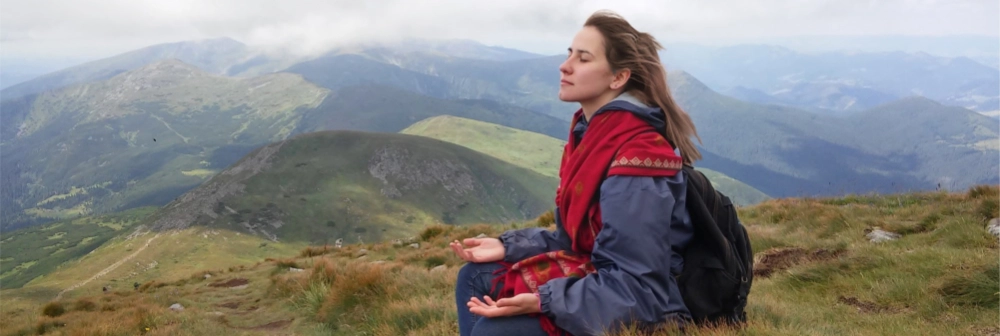 girl-meditating